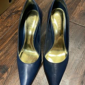 Beautiful 4 inch heels
